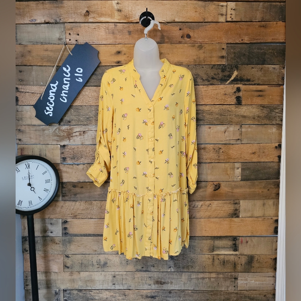205 Collins Women's Sunny Yellow Boho Flloral button-down Tunic Size Small
